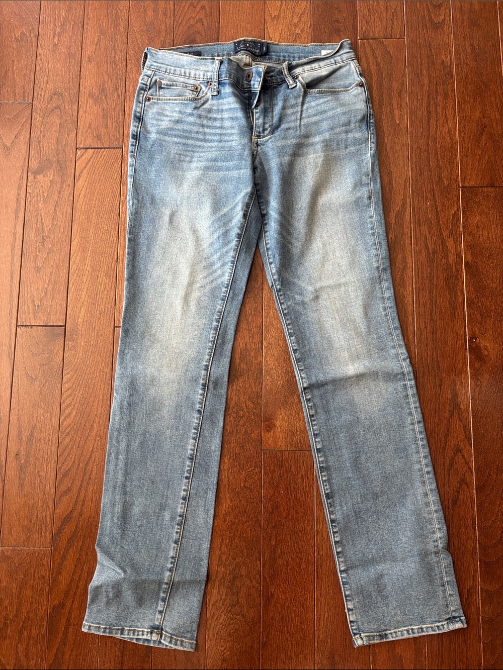 Lucky Brand Women's Light Wash Straight Leg Jeans